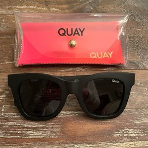 Quay Australia- AFTER HOURS - MATTE BLACK/SMOKE POLARIZED